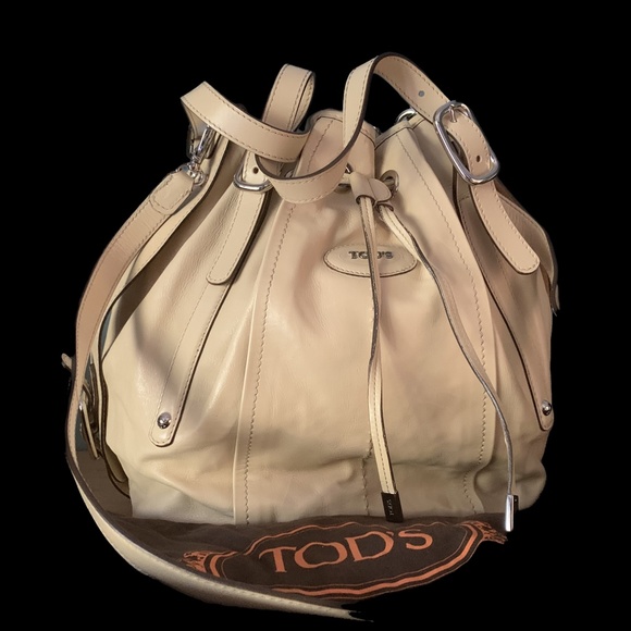 TOD's Authentic TieTop Bucket Leather Shoulder Bag - Picture 4 of 4